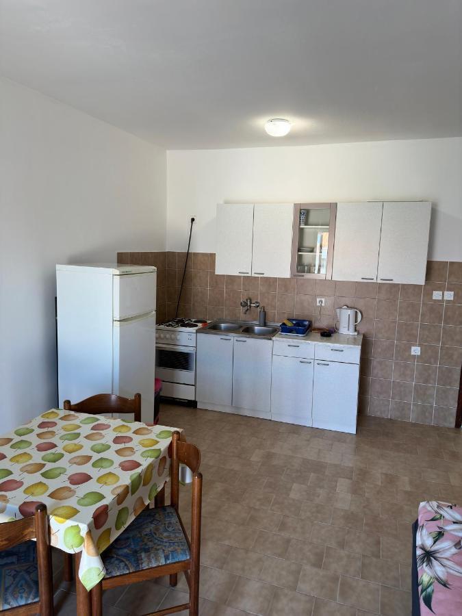 Apartmani Marko Novalja Eksteriør billede