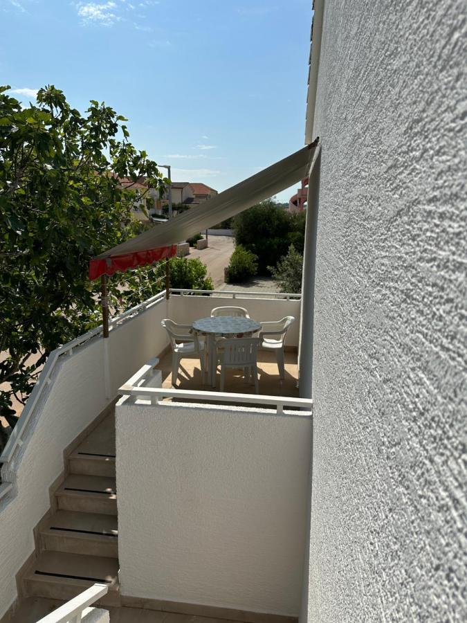 Apartmani Marko Novalja Eksteriør billede