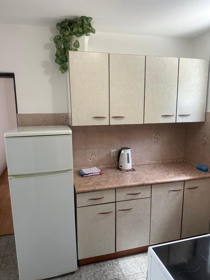 Apartmani Marko Novalja Eksteriør billede