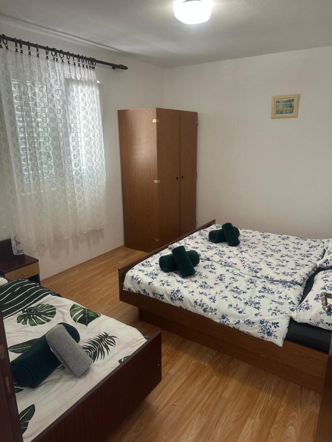 Apartmani Marko Novalja Eksteriør billede