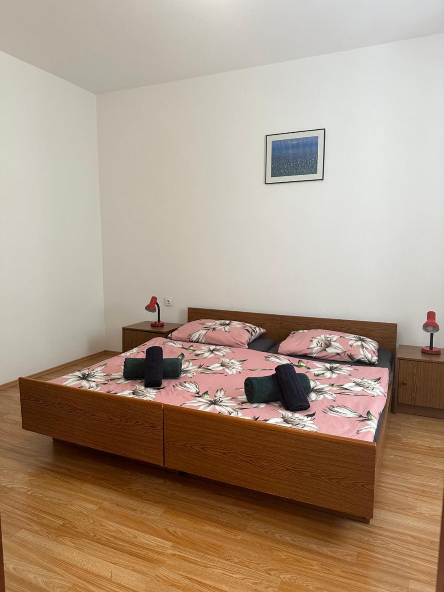 Apartmani Marko Novalja Eksteriør billede